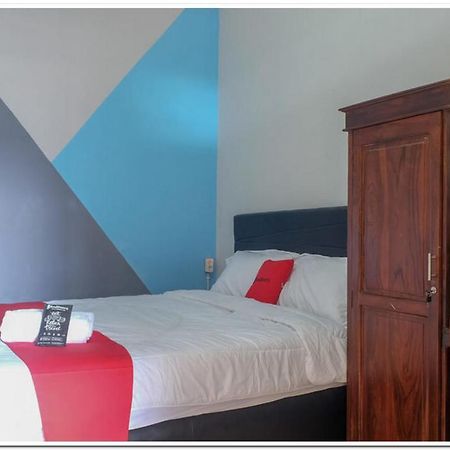 Reddoorz Near Penimbangan Beach Singaraja Εξωτερικό φωτογραφία