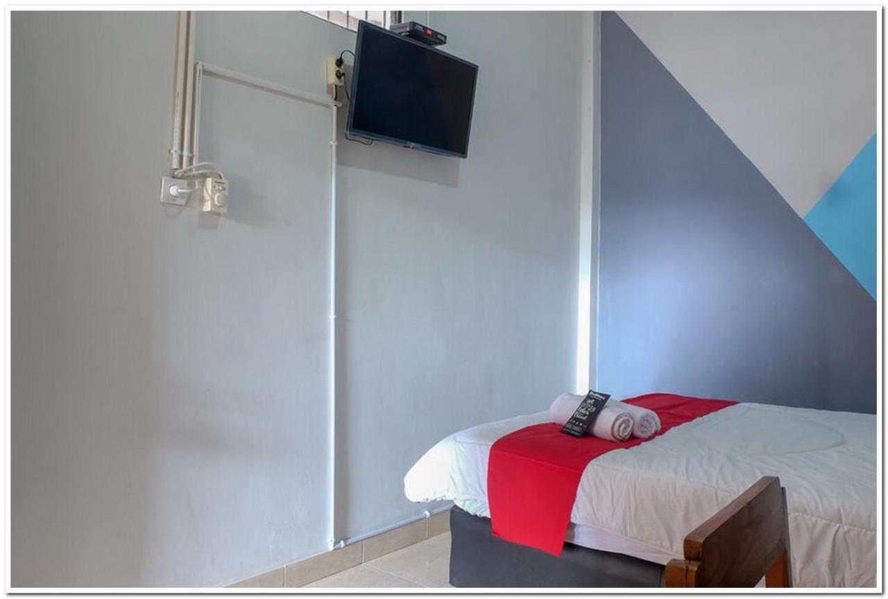 Reddoorz Near Penimbangan Beach Singaraja Εξωτερικό φωτογραφία